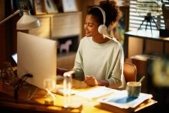 Yealink BH72 Teams Bluetooth Headset -JABRA Store 2j6a6479 1 12