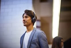 Yealink BH72 Teams Bluetooth Headset -JABRA Store 2j6a7549 1 12