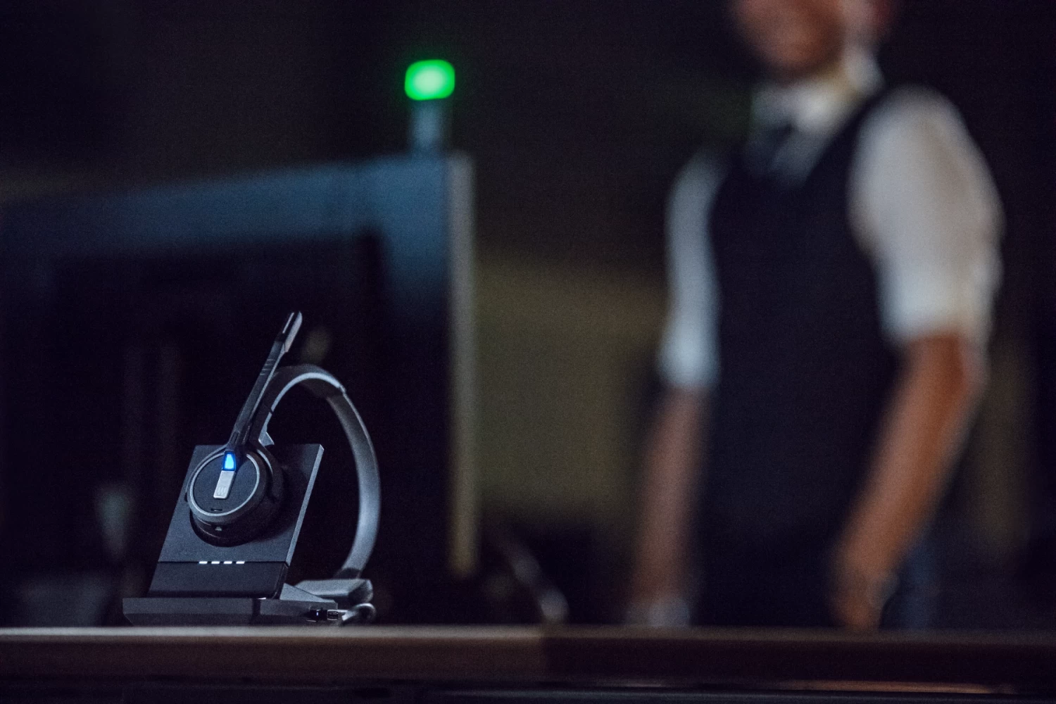 EPOS|Sennheiser IMPACT SDW 5033 Mono Wireless Headset - USB 12 EPOS|Sennheiser IMPACT SDW 5033 Mono Wireless Headset - USB - Image 12