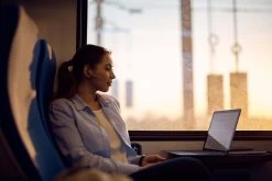 Yealink BH71 Workstation Pro Teams Bluetooth Wireless Headset, USB-A -JABRA Store lifestyle 2 2