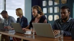 Yealink BH72 Teams Bluetooth Headset -JABRA Store shutterstock 1846388386 3 9