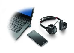 Poly P5 Webcam & Voyager Focus UC + Charging Stand Bundle -JABRA Store voyager focus uc system print cmyk 04may15 1 1 4